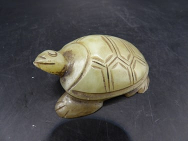 Chinese jade turtle carving statue