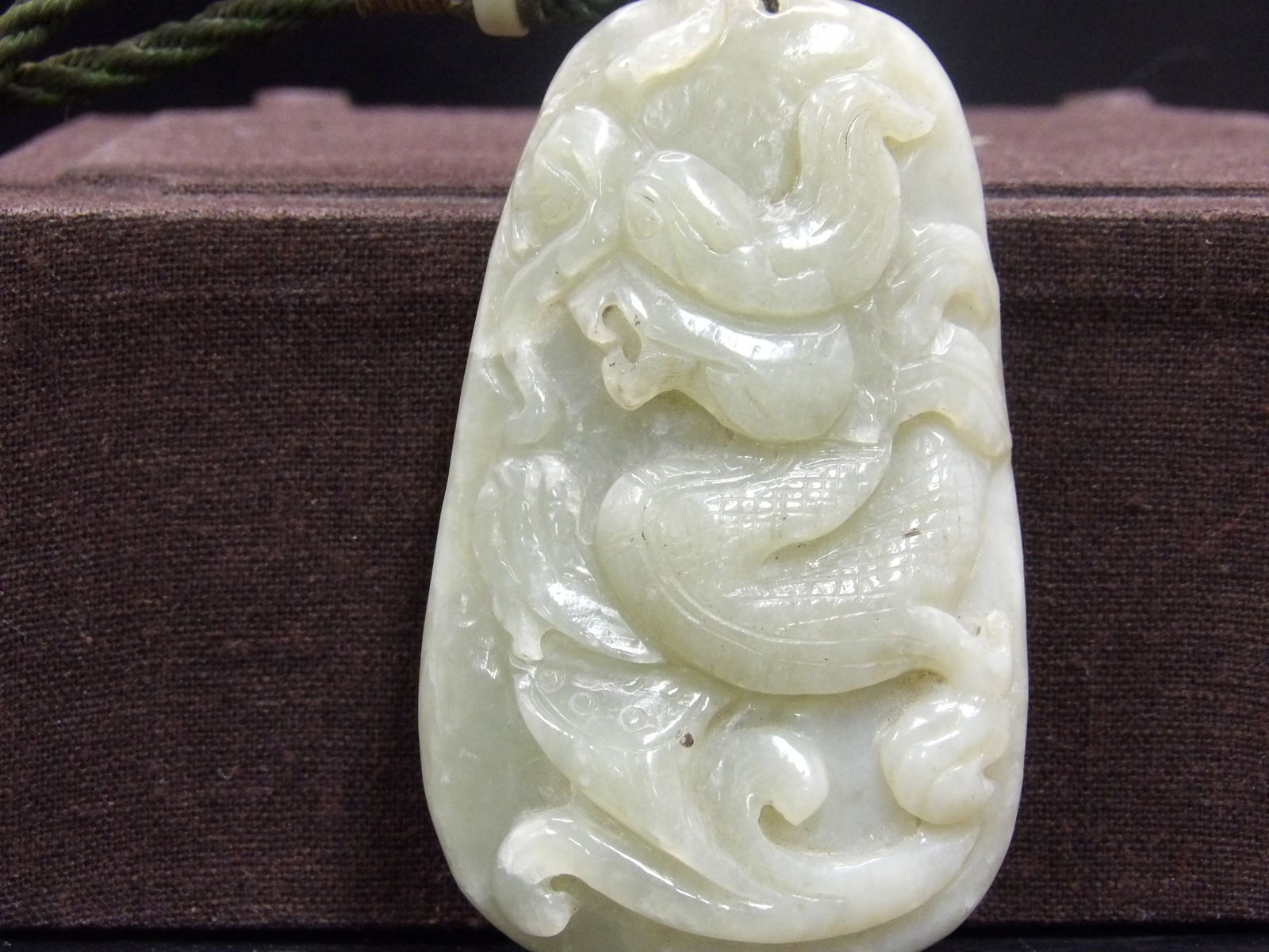 Chinese nephrite jade dragon boulder carving (1 of 5)