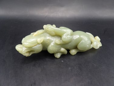 Chinese nephrite jade fine carving of double beasts