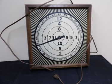 Benjamin Franklin designed one-hand clock mid century reproduction