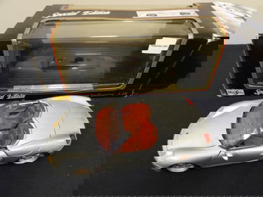 Maisto special edition Porsche Boxster 1:18 scale car