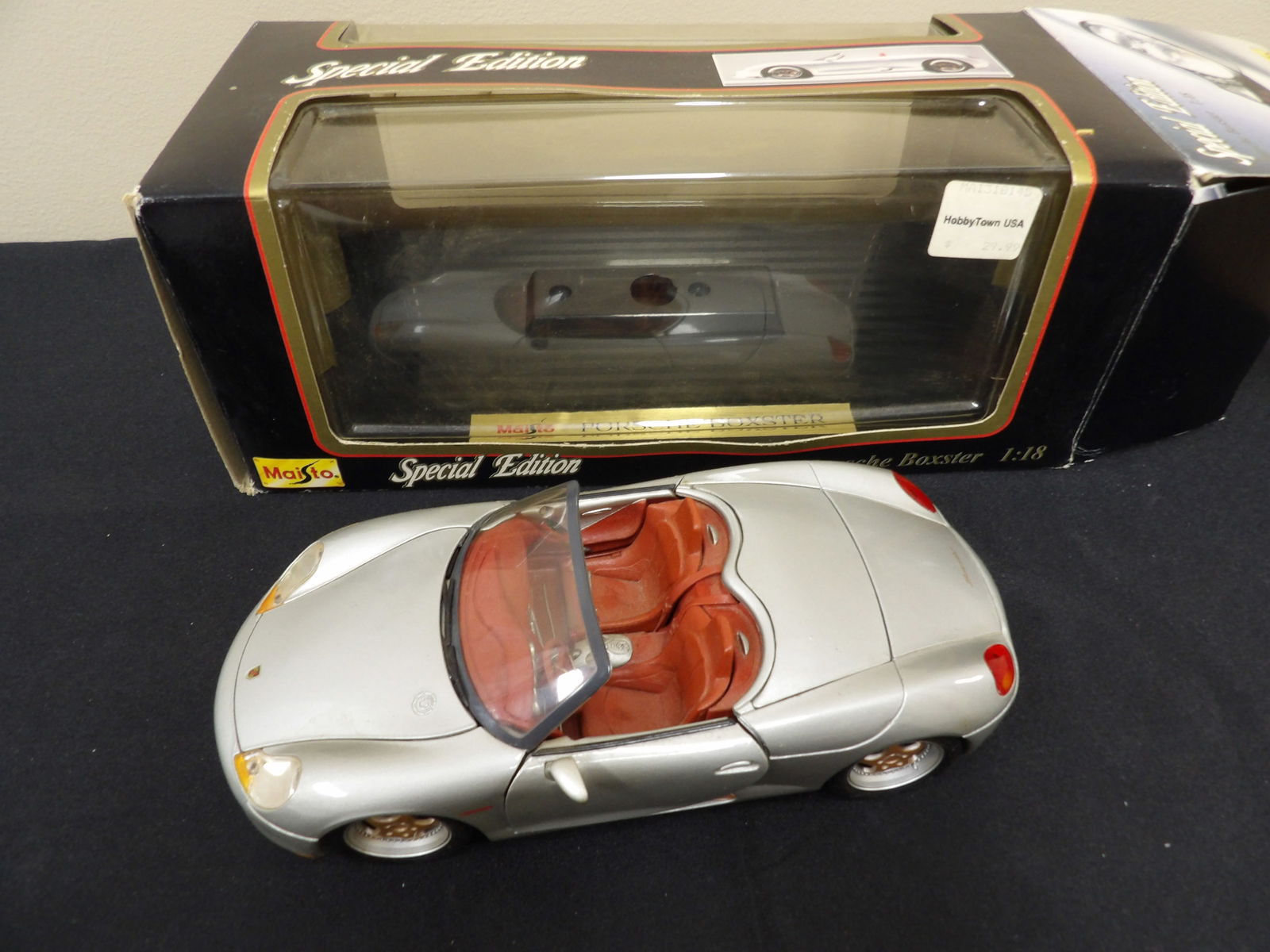 Maisto special edition Porsche Boxster 1:18 scale car (1 of 6)