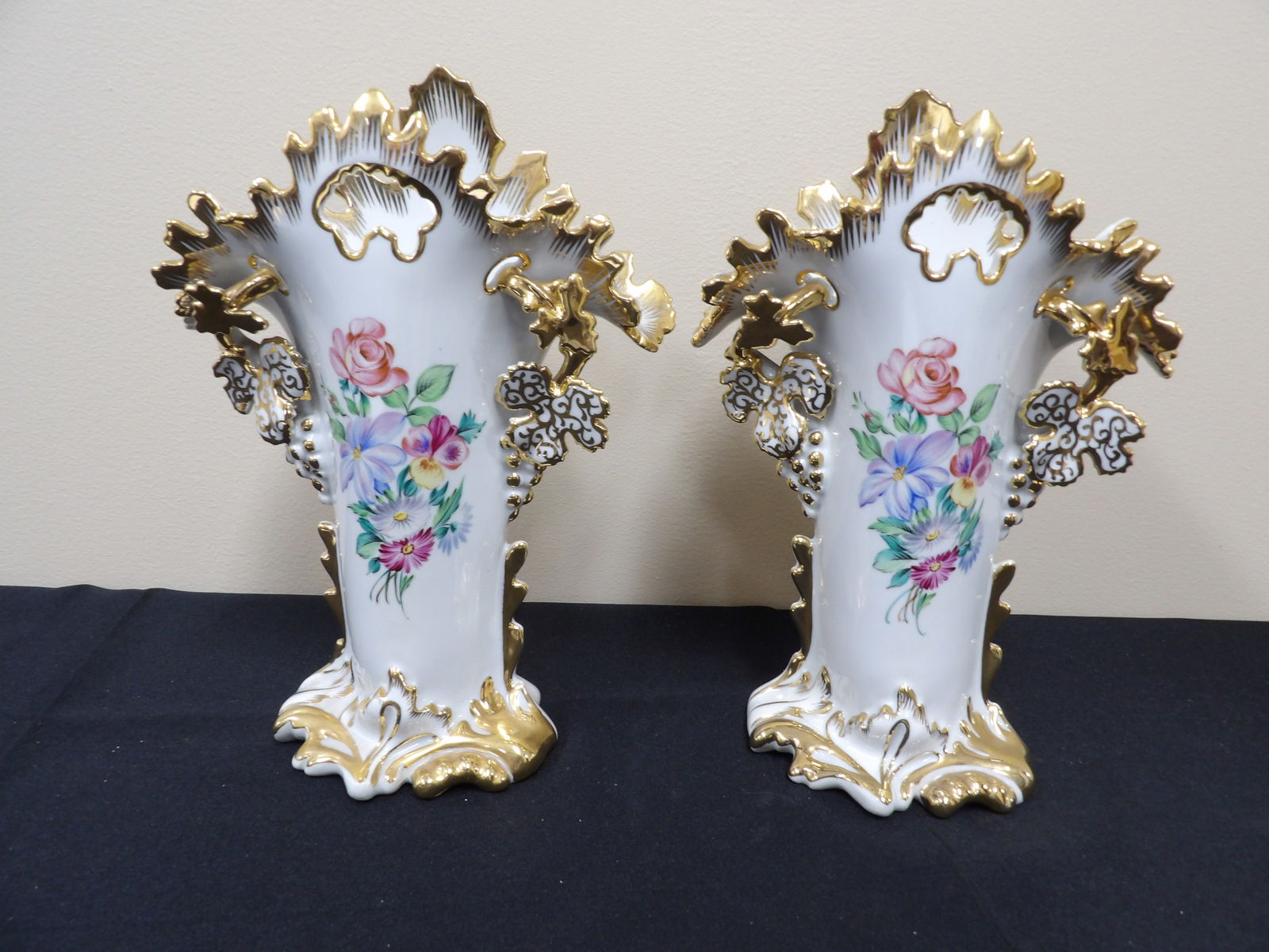 A pair of gold gilt Aveiro Portugal porcelain vases made in Portugal (1 of 8)
