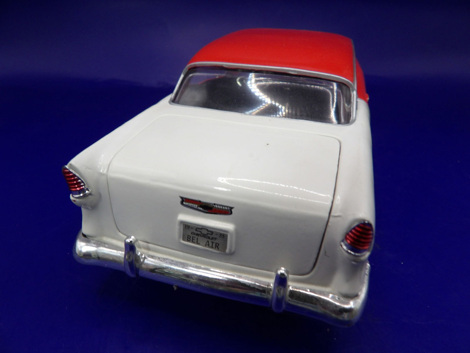 1:24 Motormax 1955 Chevy Bel air - 5