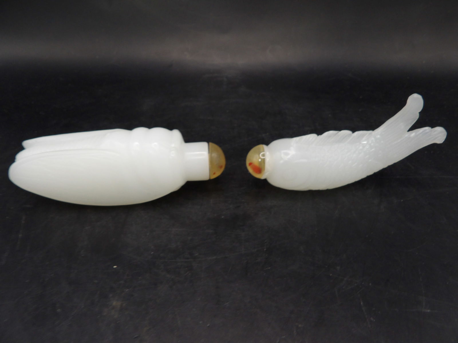 lot of 2 Chinese carved stone cicada and fish shaped snuff bottles (1 of 8)
