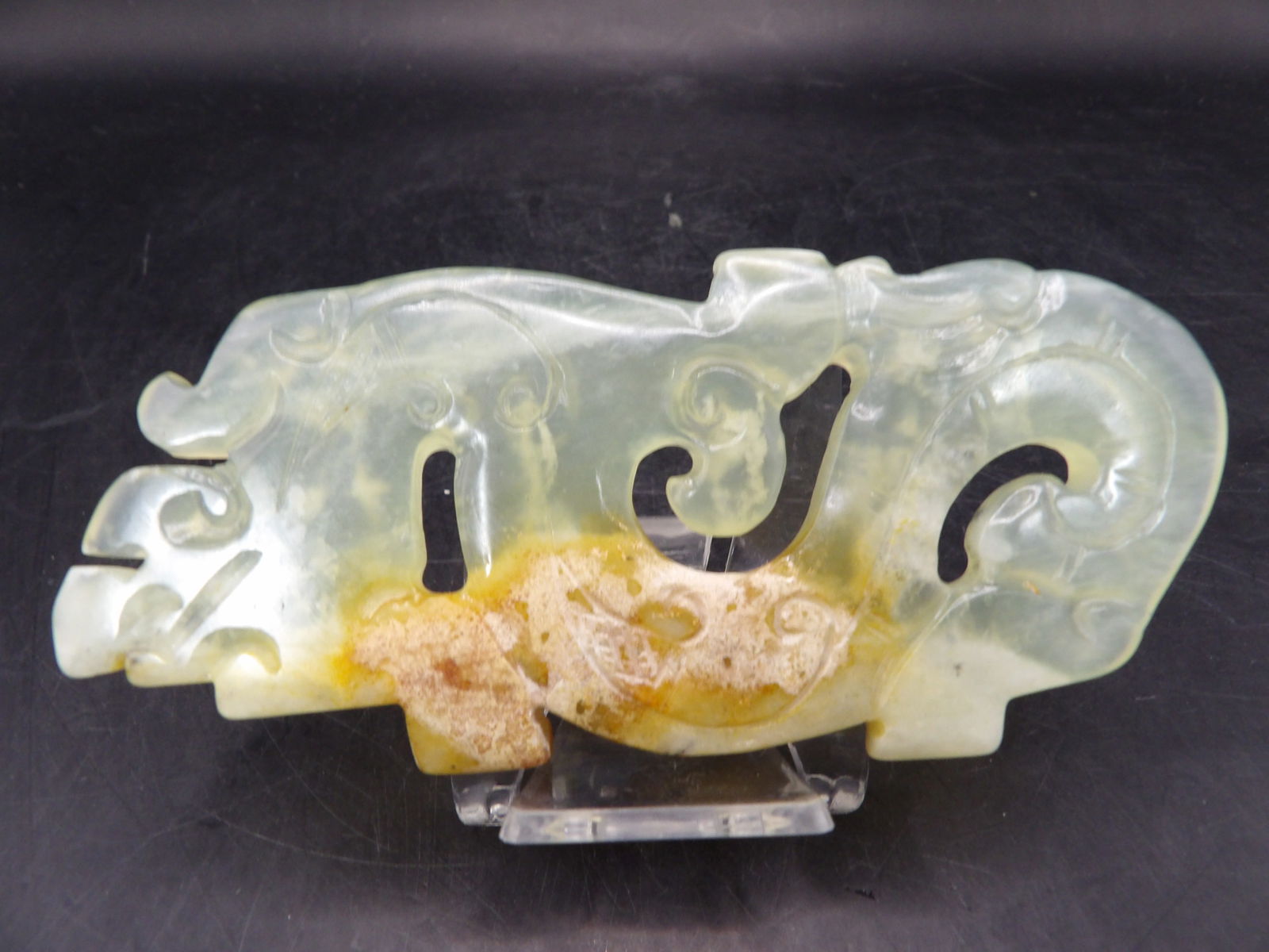 Chinese jade carved beast plaque: 4.5 inches length. 69 grams.