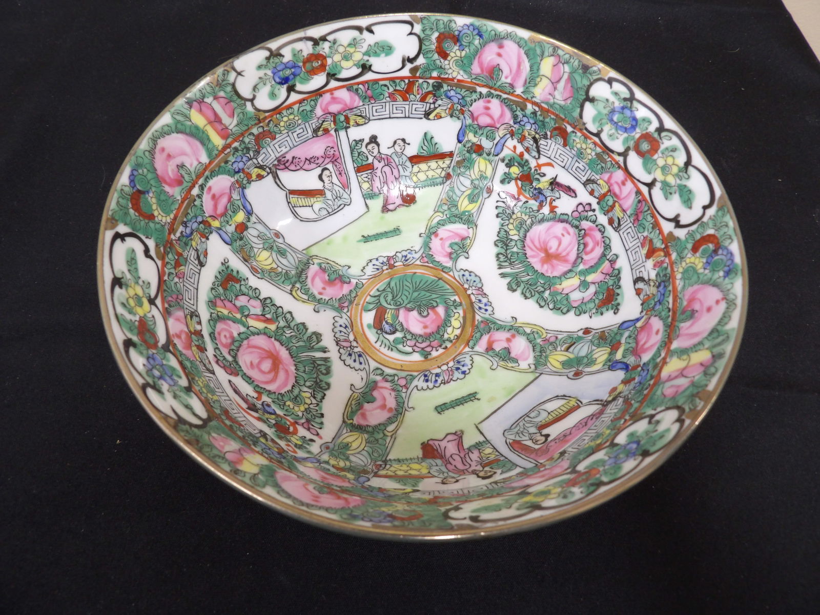 Chinese vintage famille rose porcelain bowl with Qing dynasty Qianlong mark (1 of 5)