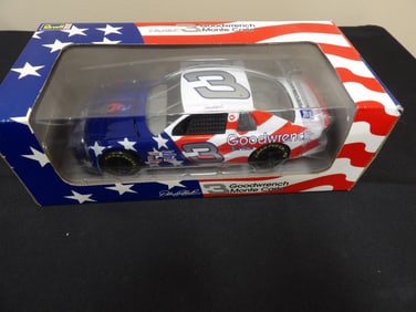 Revell 1:24 Goodwrench #3 1996 Olympic Monte Carlo in original box