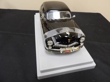 1:18 Ertl 1949 Mercury sedan mint condition