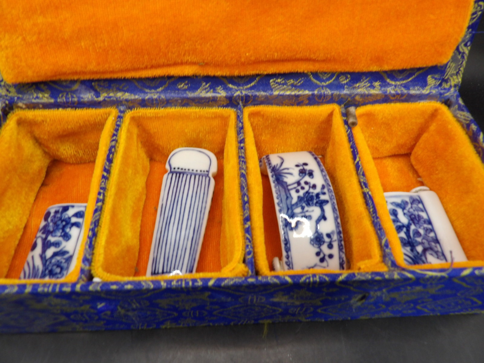 rare lot of 4 Chinese blue and white unique shaped porcelain snuff bottles signed: In a 9.5 inches length padded box. Tallest bottle is 3.2 inches height.