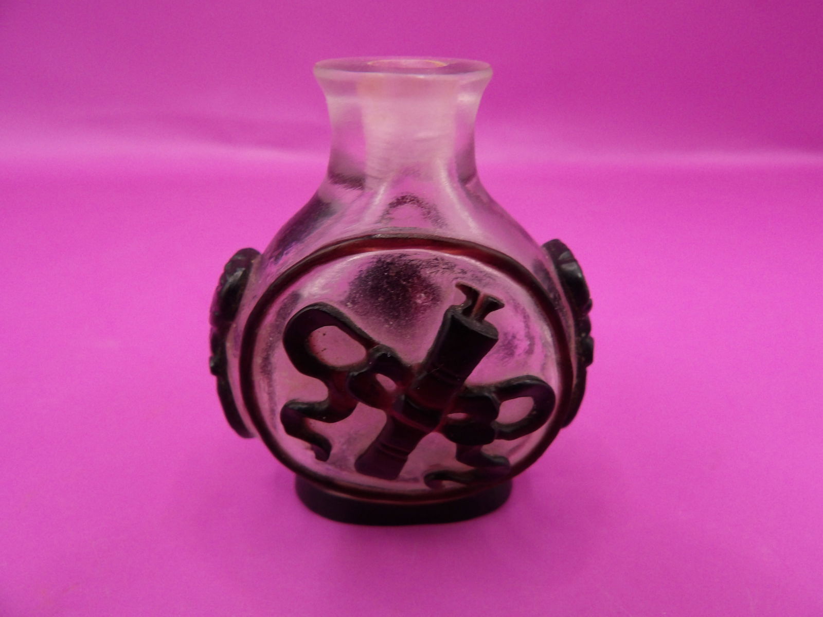 Chinese overlay glass snuff bottle with mask handles: 1.8 inches height.