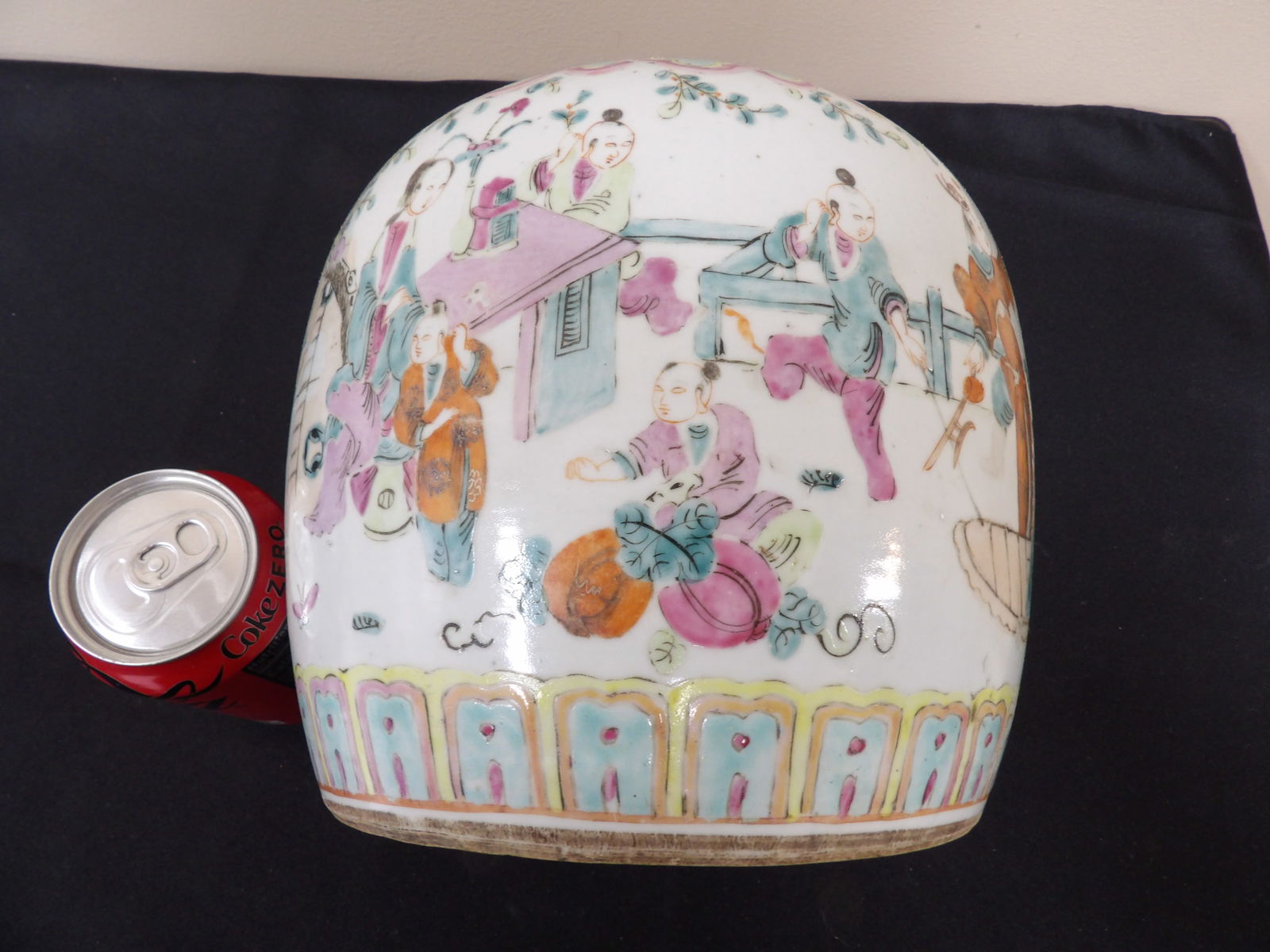 antique Chinese Qing dynasty fine hand painted porcelain jar (1 of 8)