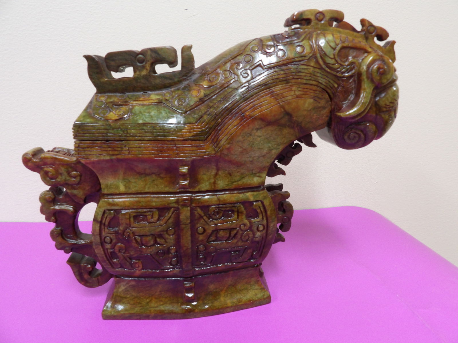 Chinese jade carved large vessel with Shang dynasty motif heavy 5.4 lbs (1 of 8)