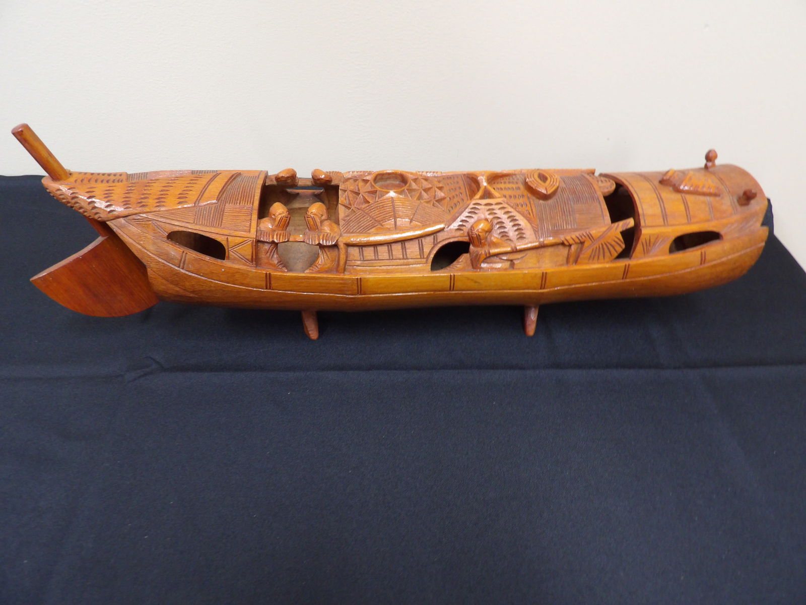 Chinese antique carved bamboo boat with 4 men great details (1 of 8)