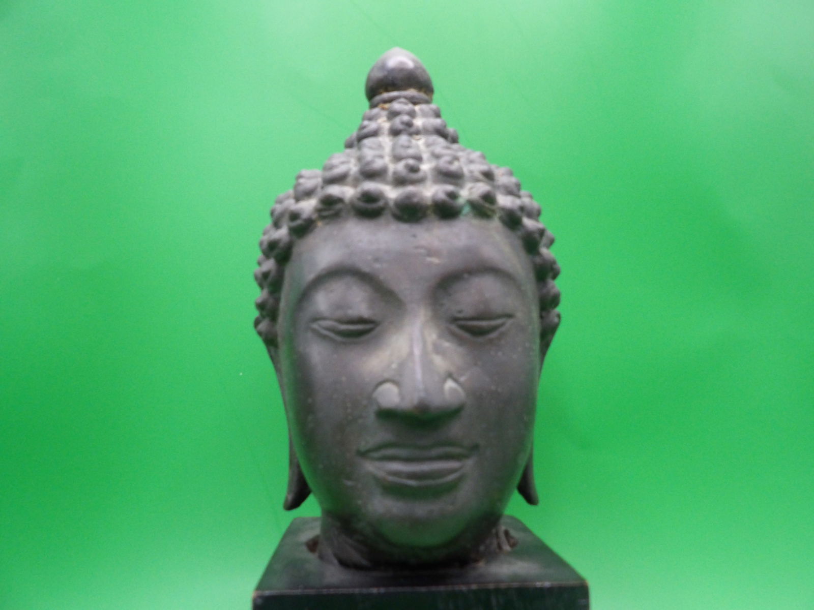 Antique Asian Thai bronze buddha head mounted on wood base (1 of 6)