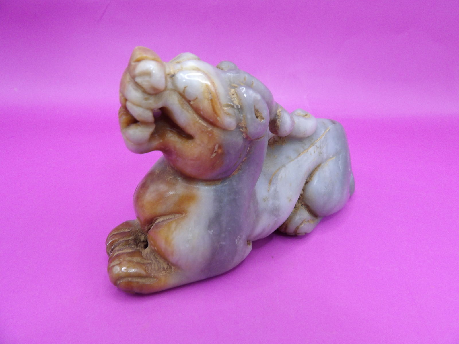 Chinese jade beast carving (1 of 5)