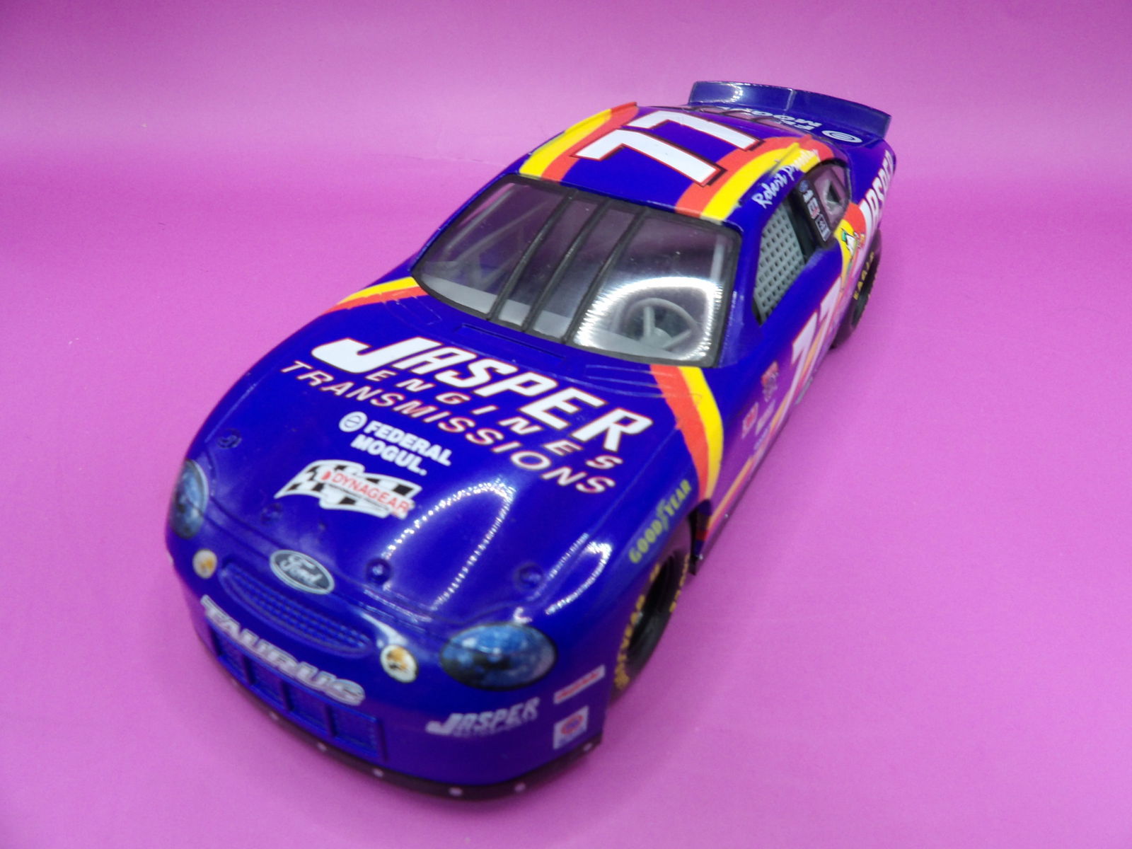 Robert Pressley #77 Jasper Ford Taurus - 5