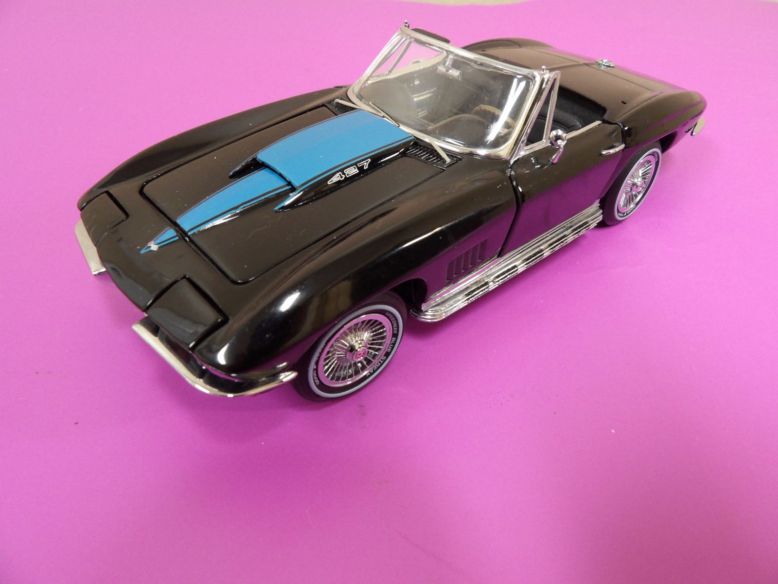Franklin Mint Precision Models 1967 Corvette Sting Ray - 6