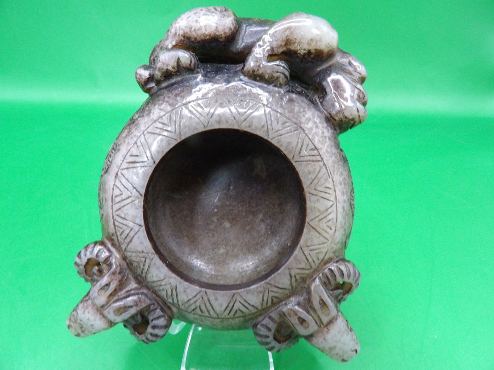 Chinese jade carved brush pot with beast and ram motif: 3.5 inches length. 251 grams.