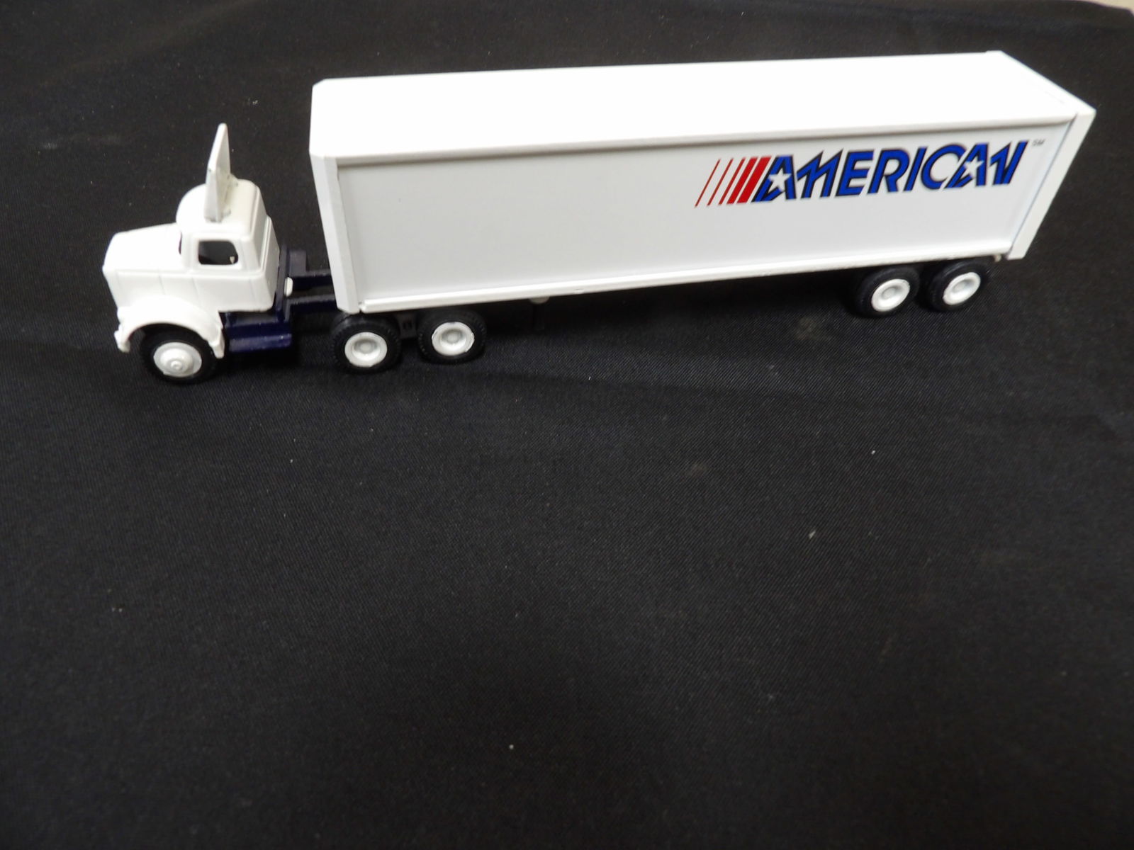 Wincross diecast model of semi-truck and trailer representing American Freight System (1 of 6)