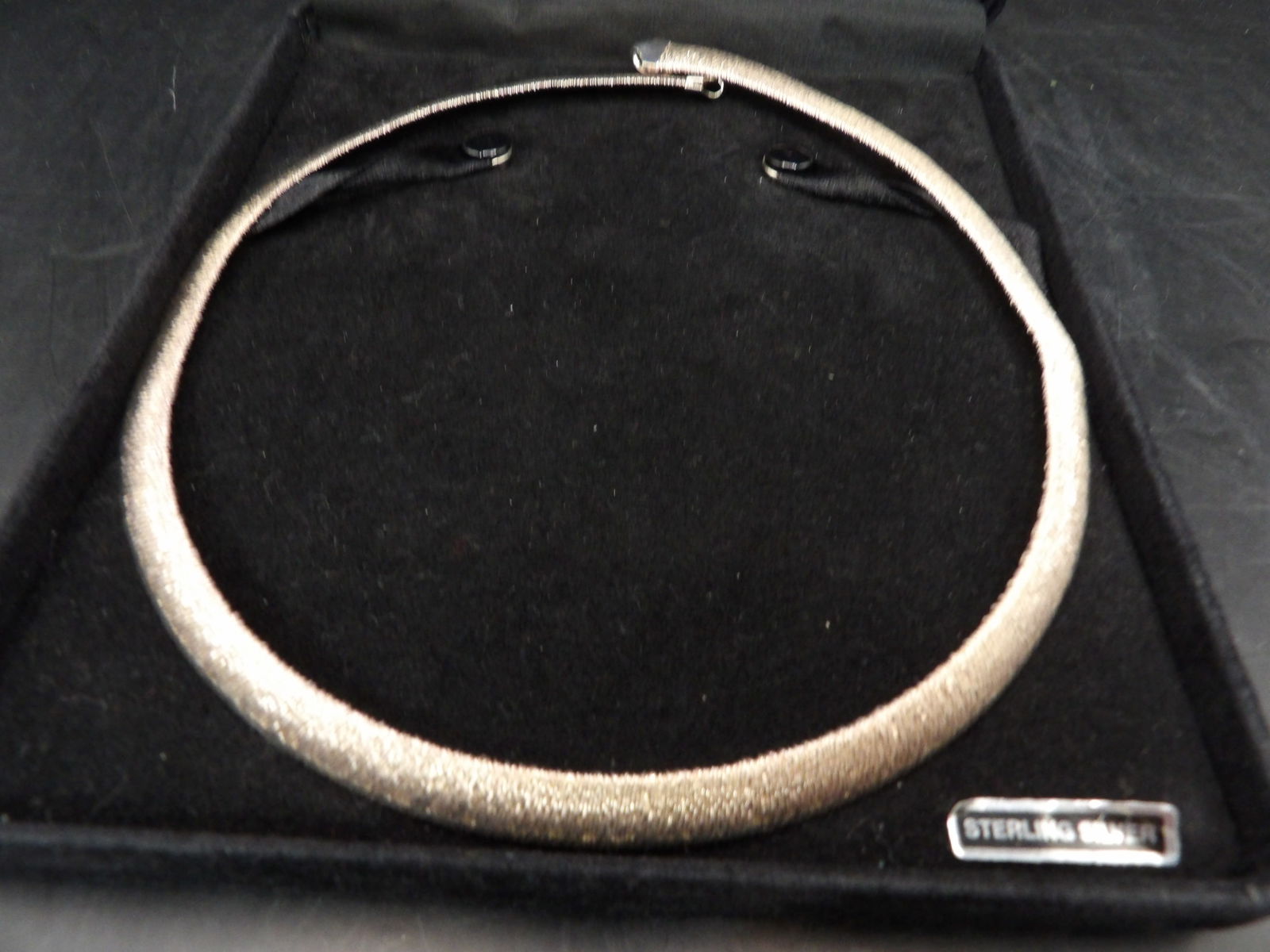 Italian14k rose gold overlay Milor sterling silver wire looking bold omega necklace: Marked 925 Italy Milor. 22 grams. 18 inches.