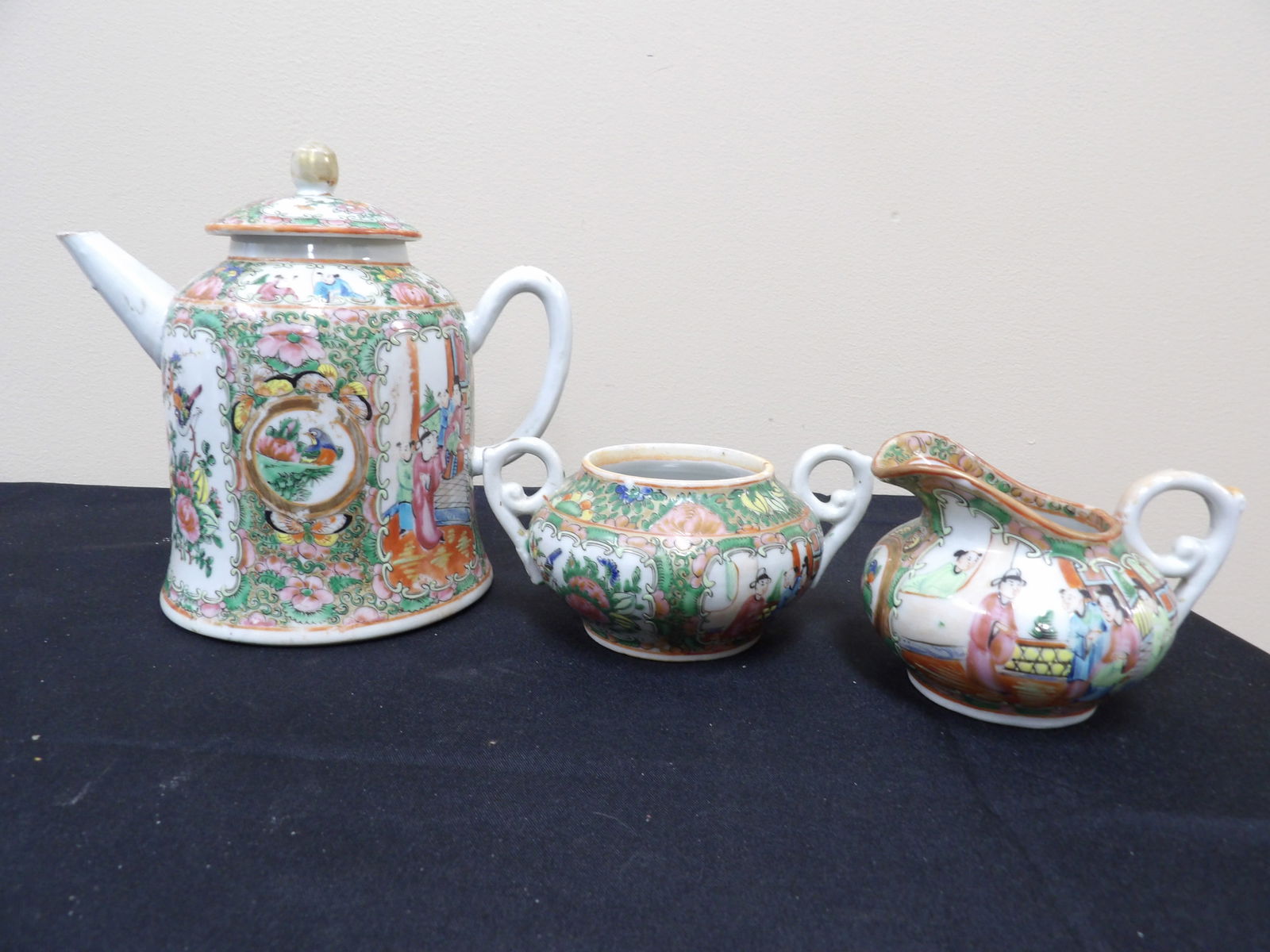 lot of 3 antique Chinese famille rose porcelain teapot sugar bowl and creamer (1 of 8)