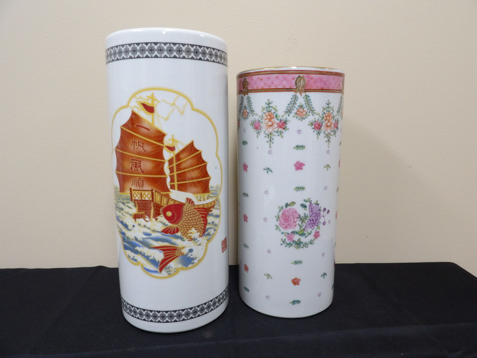 lot of 2 Chinese porcelain hat stands (1 of 6)
