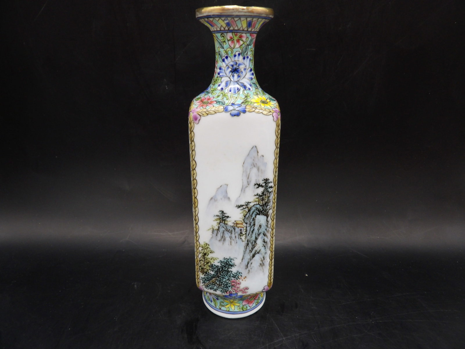 Chinese fine hand painted eggshell porcelain vase sign Qing dynasty Qianlong mark (1 of 8)