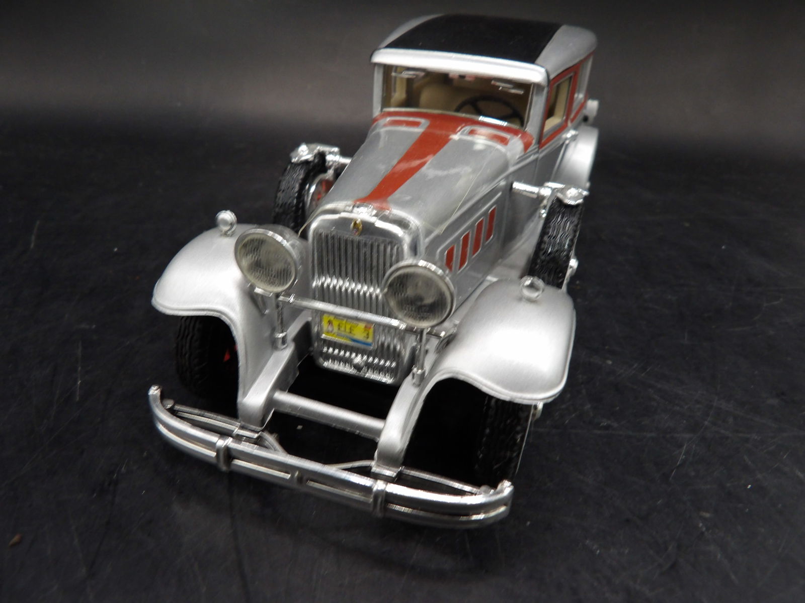 1931 Peerless automobile - 2