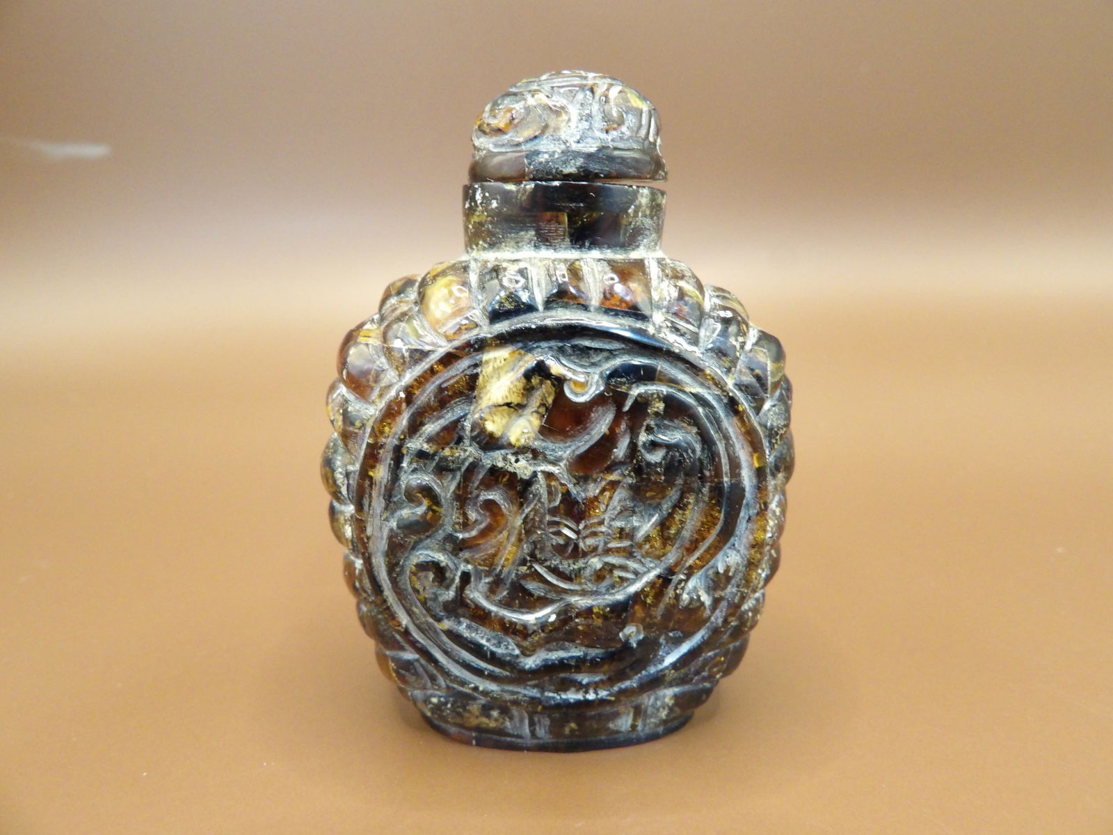 Chinese amber snuff bottle - 6