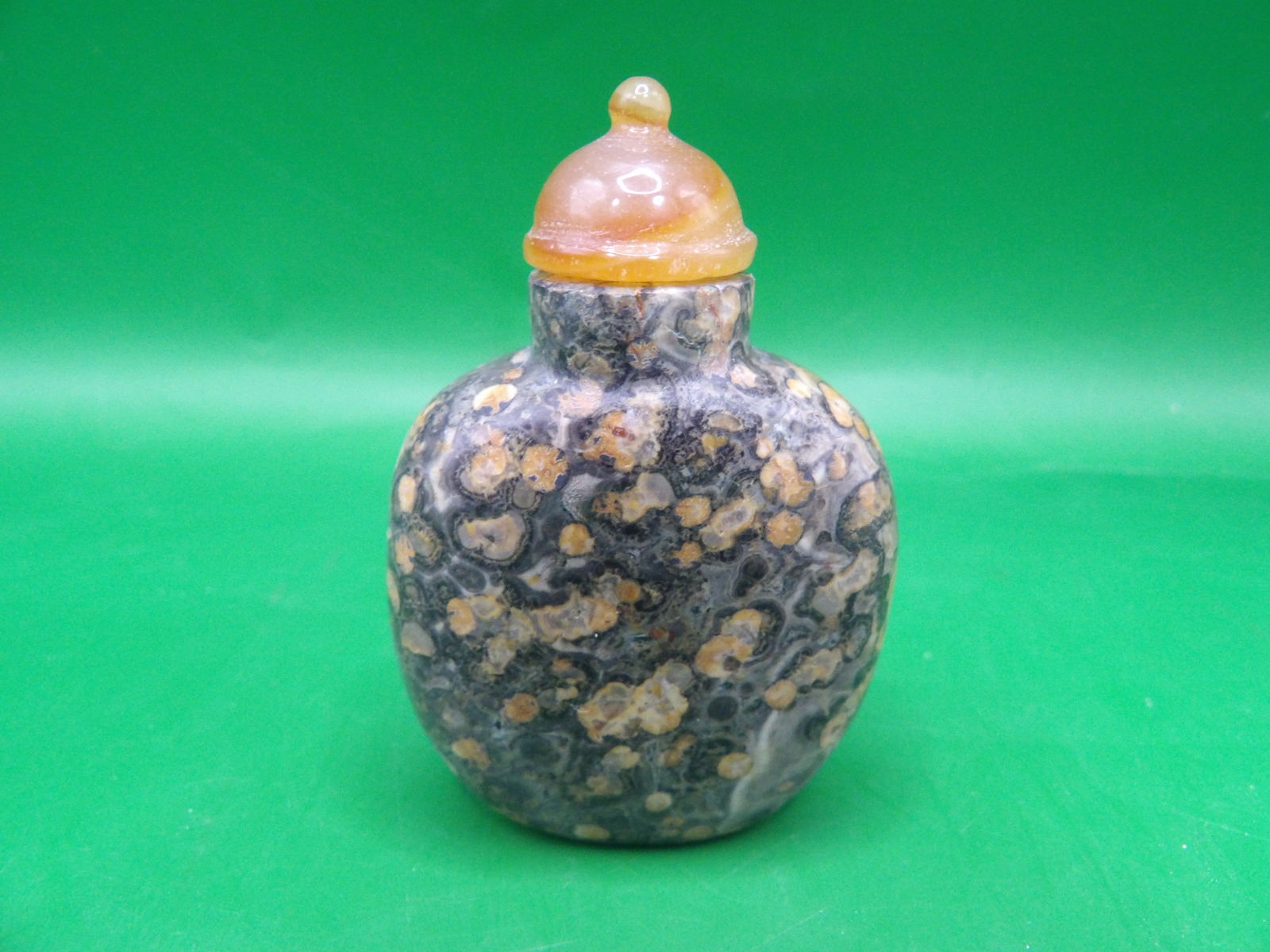 Chinese pudding stone snuff bottle - 5