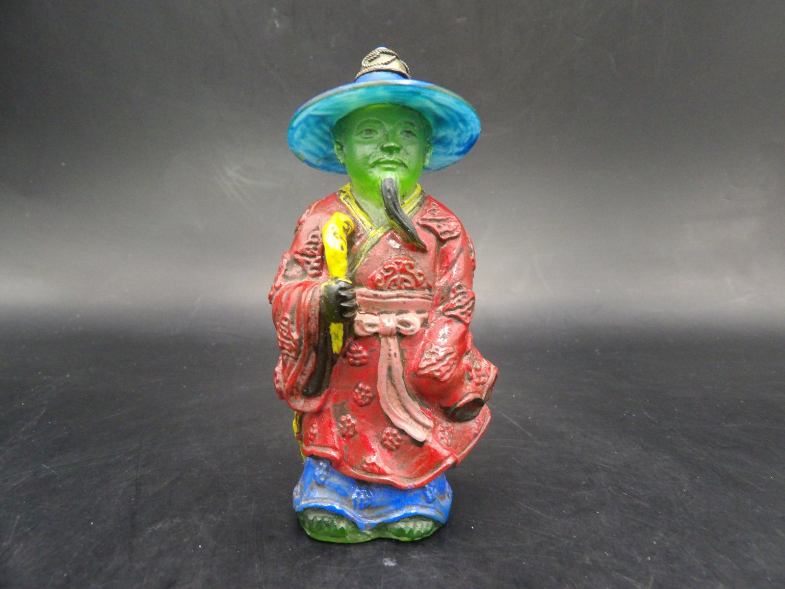 Chinese hand painted peking glass figural snuff bottle: 3.3 inches height.