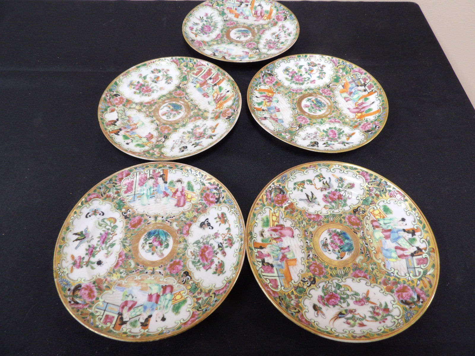 lot of 5 ornate antique Chinese famille rose porcelain plates with gold detailing: 6 inches diameter.