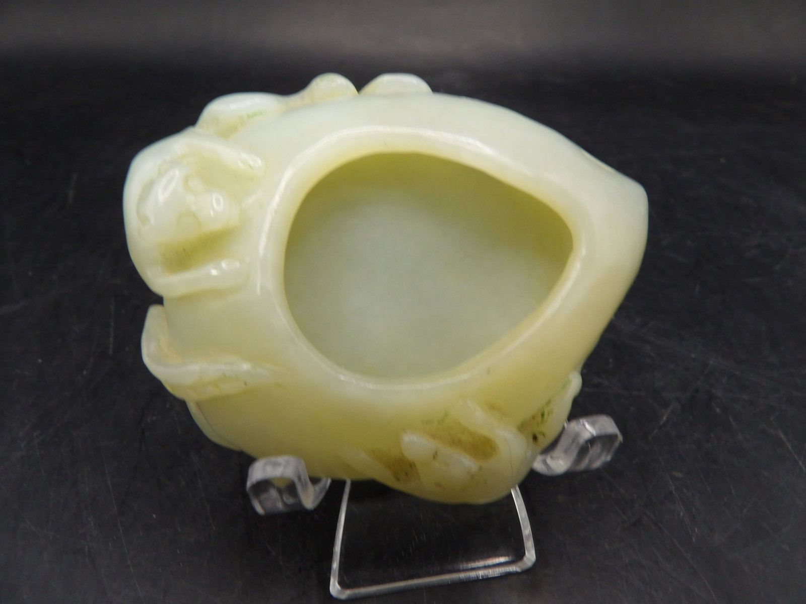 Chinese carved jade brush pot with monkey motif (1 of 5)