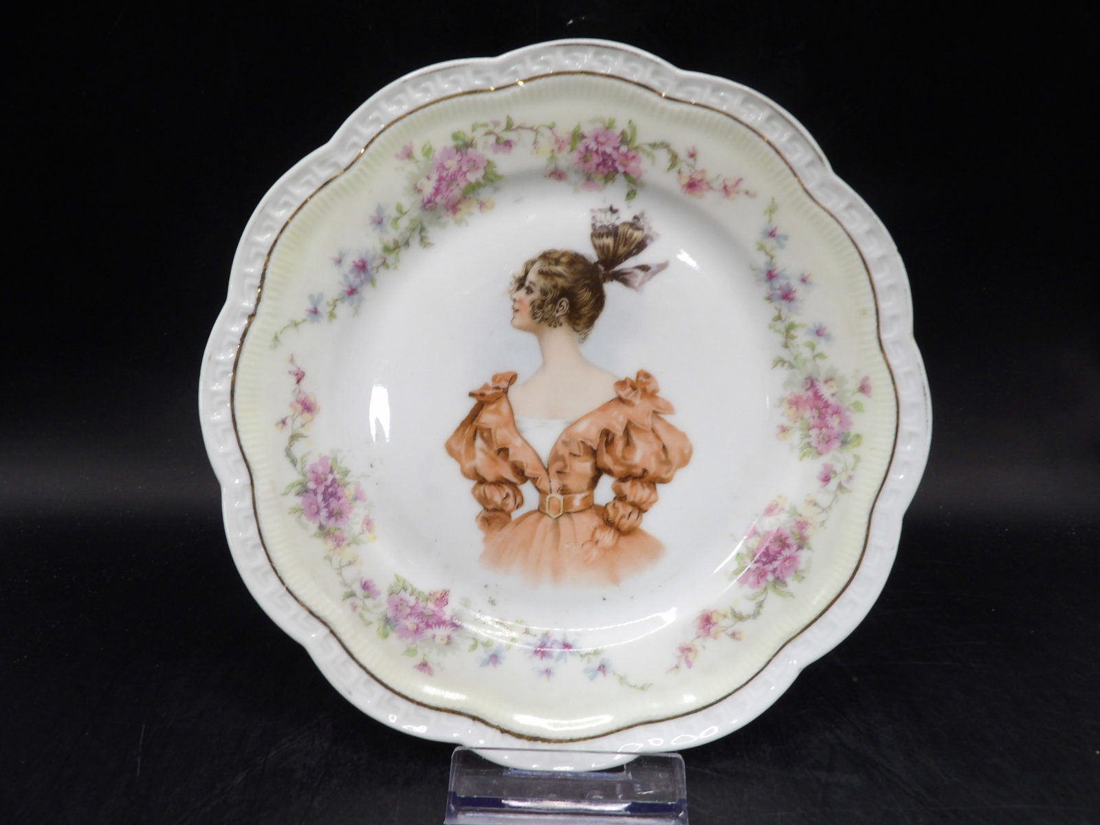 antique German Zeh Scherzer & Co Bavaria porcelain plate with a lady's portrait (1 of 5)