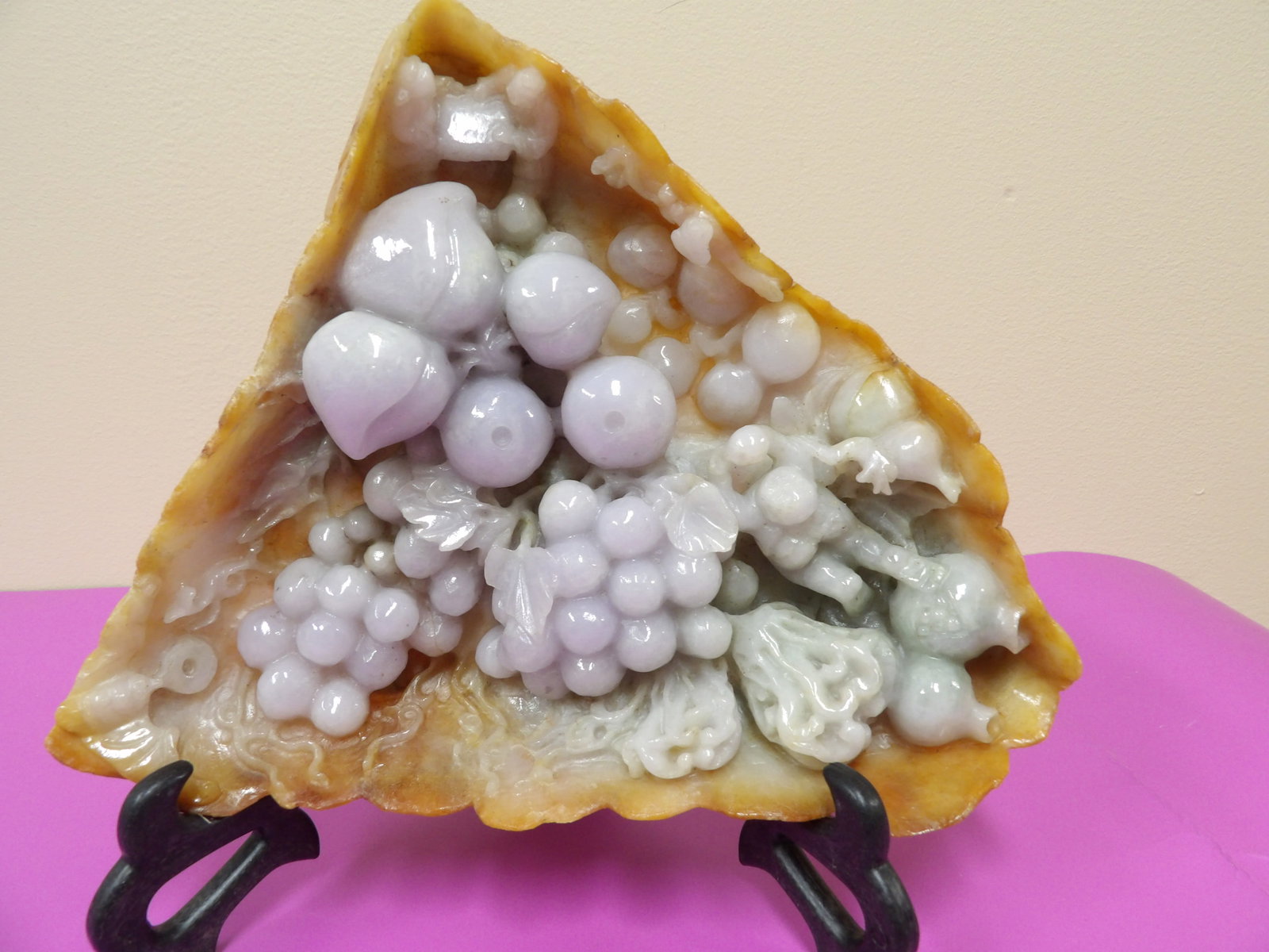 Fine Chinese jadeite jade carved boulder with boy men peaches and grapes heavy: 8.2 inches length. 1456 grams.