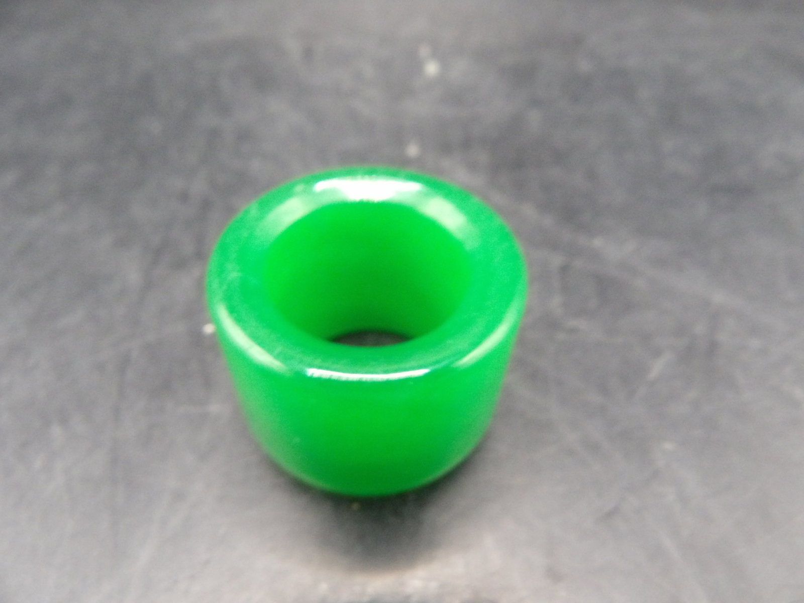 Chinese jade carved green thumb ring (1 of 6)