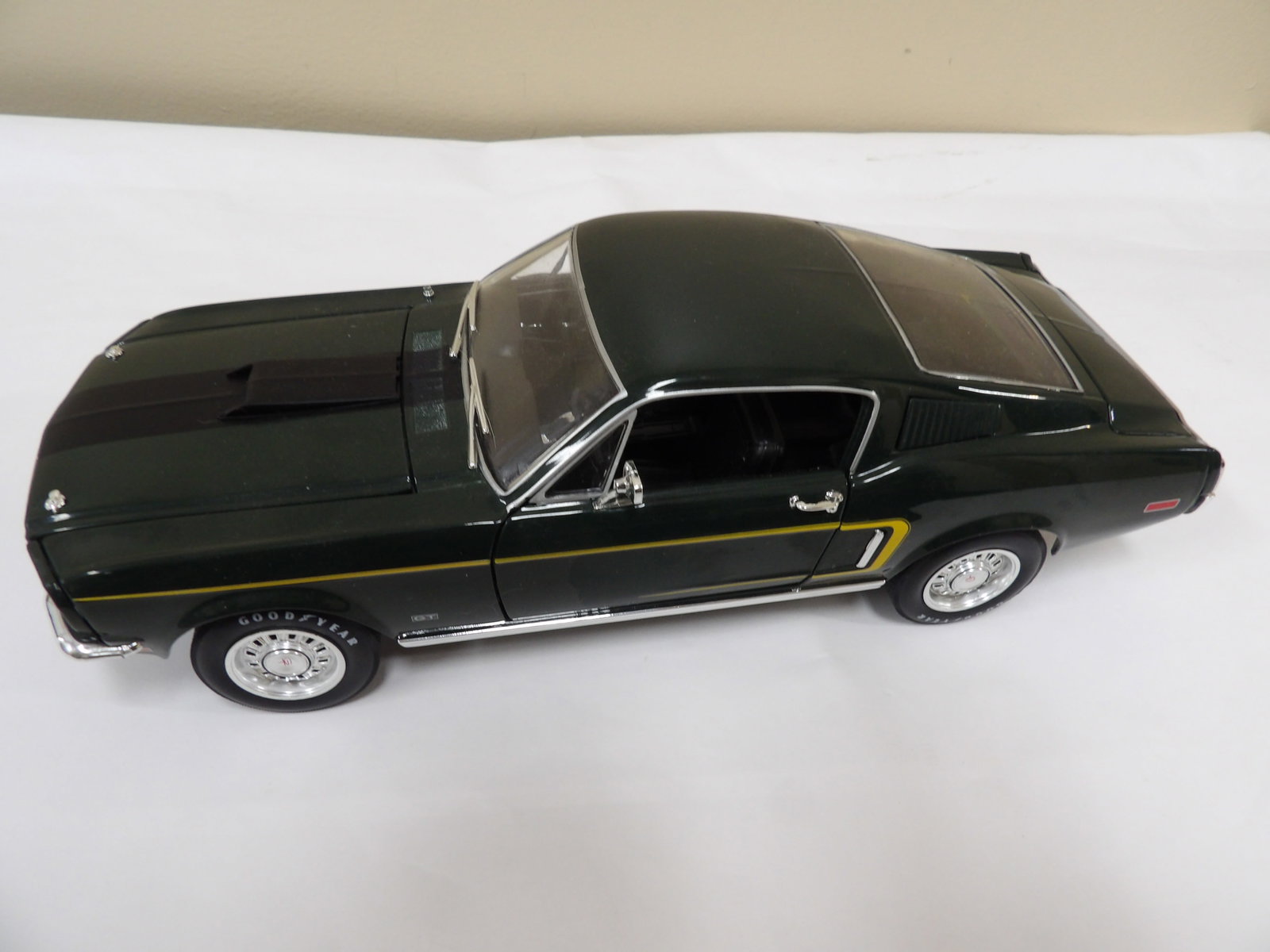 ERTL 1:18 Ford Mustang Fastback GT mint condition: 10 inches length.