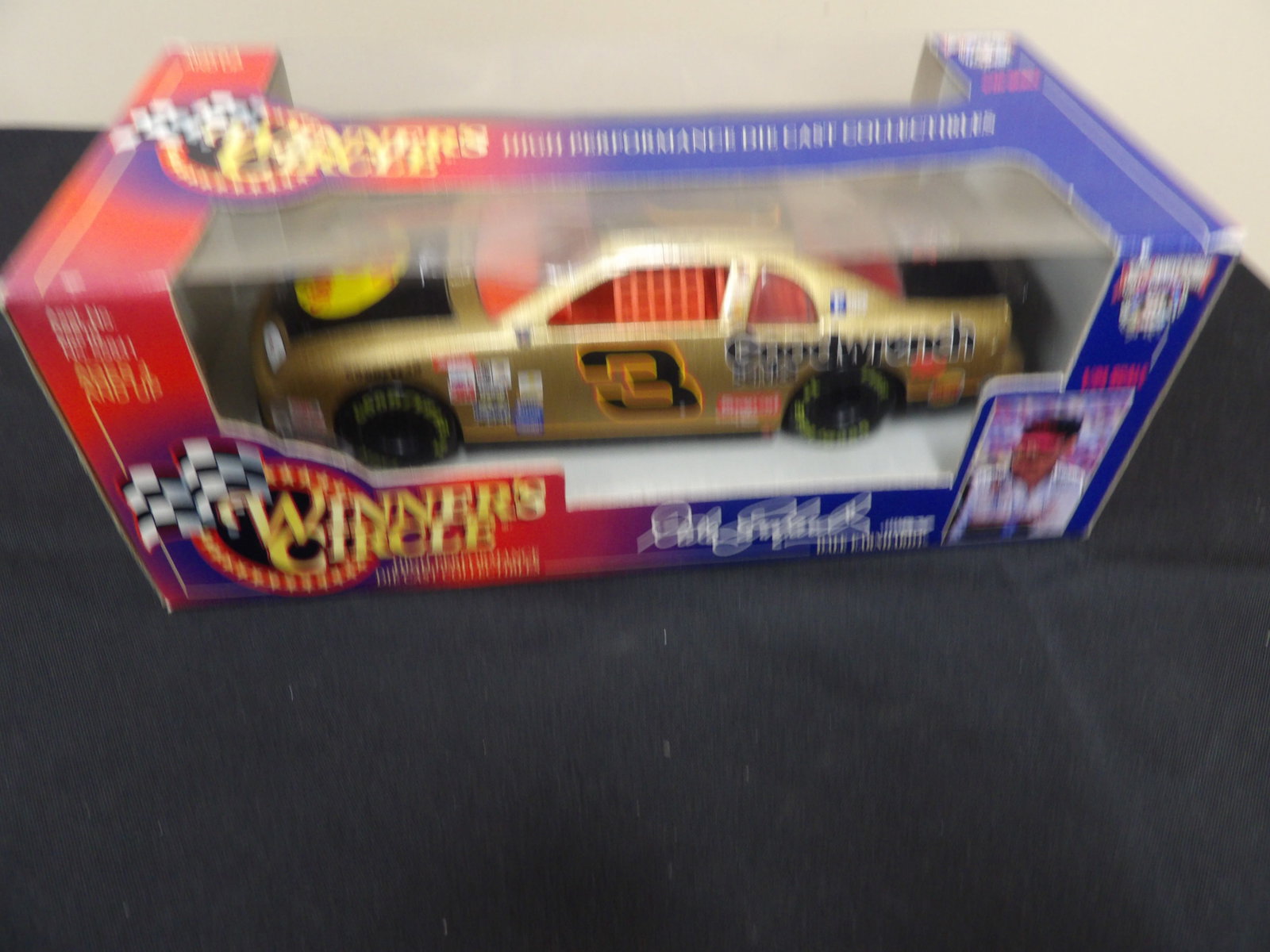 Winner's Circle 1:24 Dale Earnhardt #3 Goodwrench in original box: 10 inches length box.