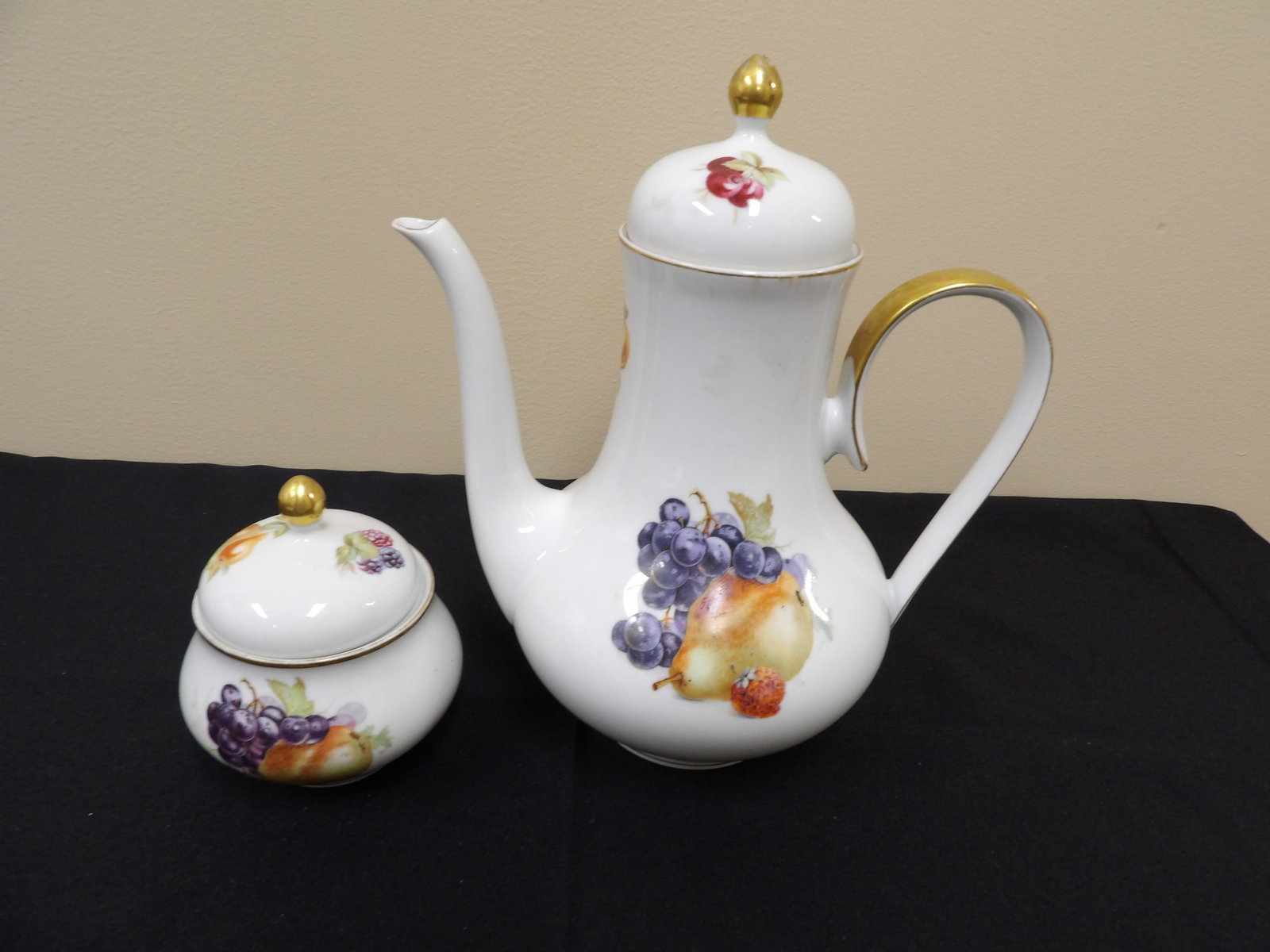 Baronet China Germany teapot and lidded creamer jar: Teapot is 10 inches height.