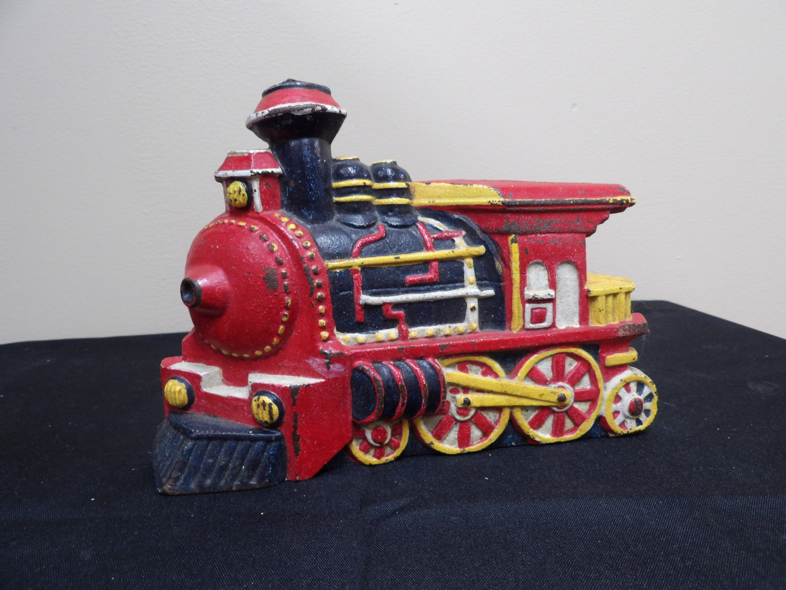 vintage hand painted cast iron locomotive train engine doorstop: 8.5 inches length.
