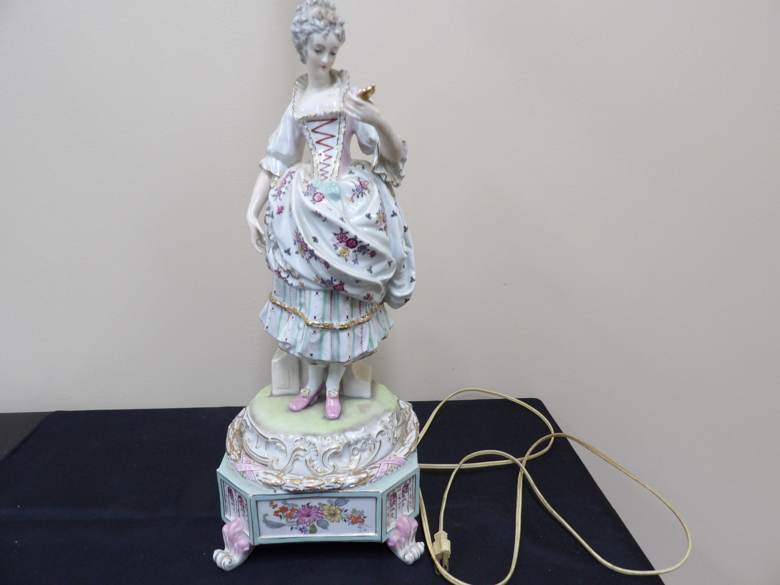 antique Dresden-style porcelain lamp with large Rococo figurine: Porcelain part is 18.5 inches height. Entire lamp is approx 36 inches height.
