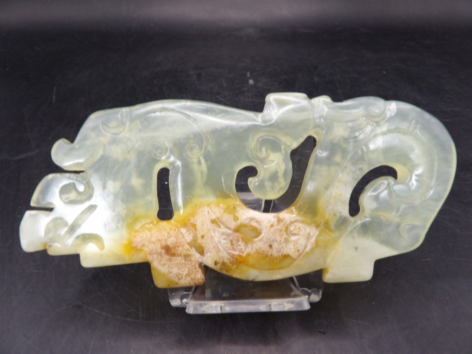 Chinese jade carved beast plaque: 4.5 inches length. 69 grams. We will inhouse ship items to you very affordable and efficient. Select self-arrange shipping.