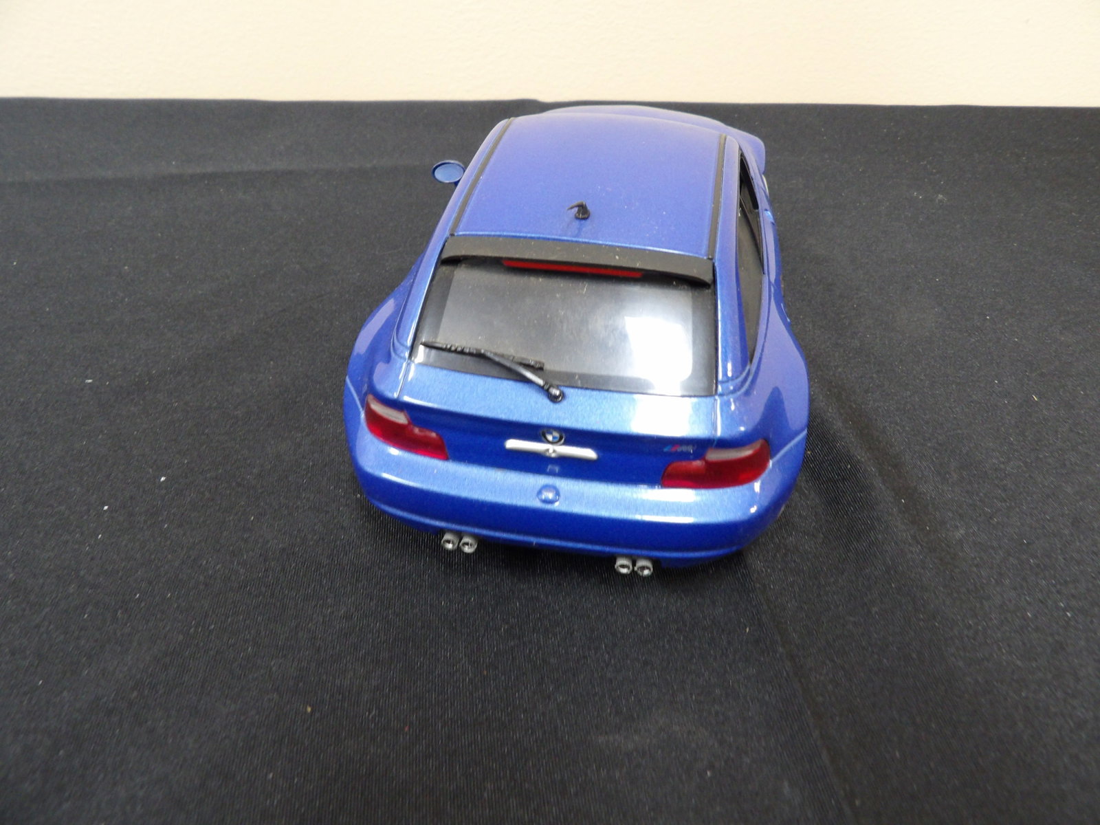 UT Models BMW M Coupe 1:18 scale car - 3