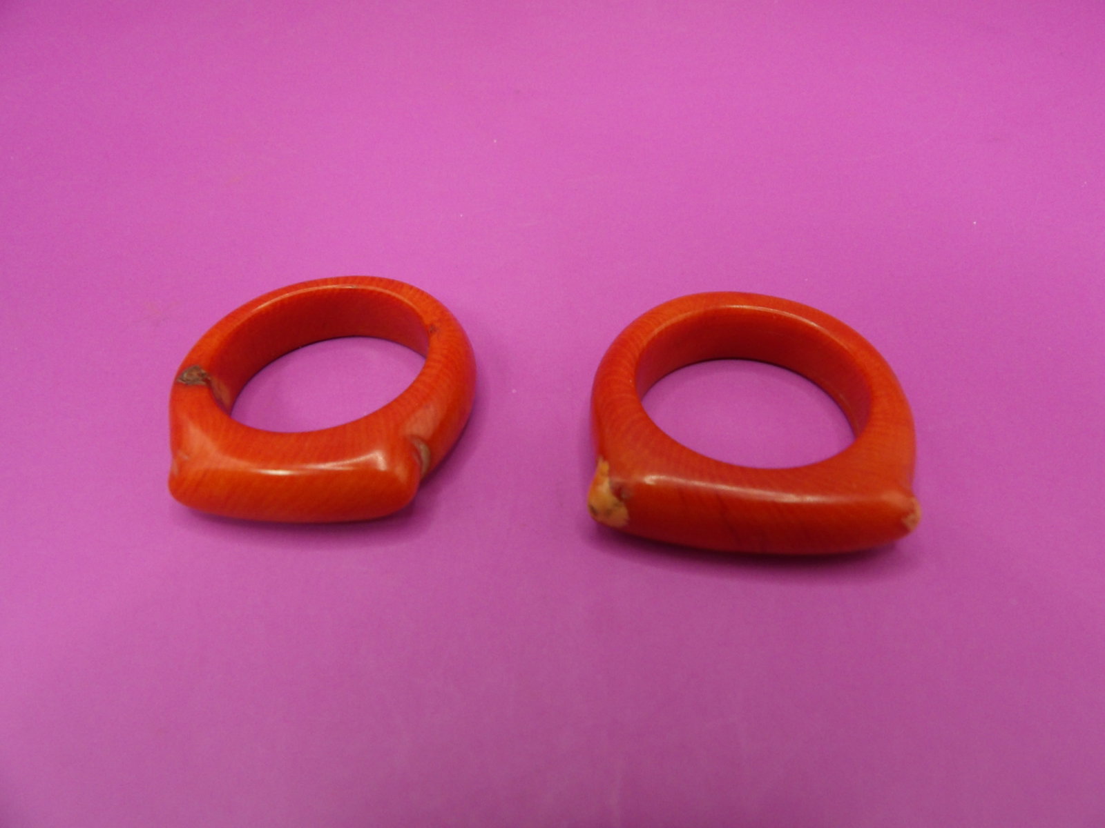 carved coral rings lot of 2: 1.1 inches length. 13 grams. We will inhouse ship items to you very affordable and efficient. Select self-arrange shipping.