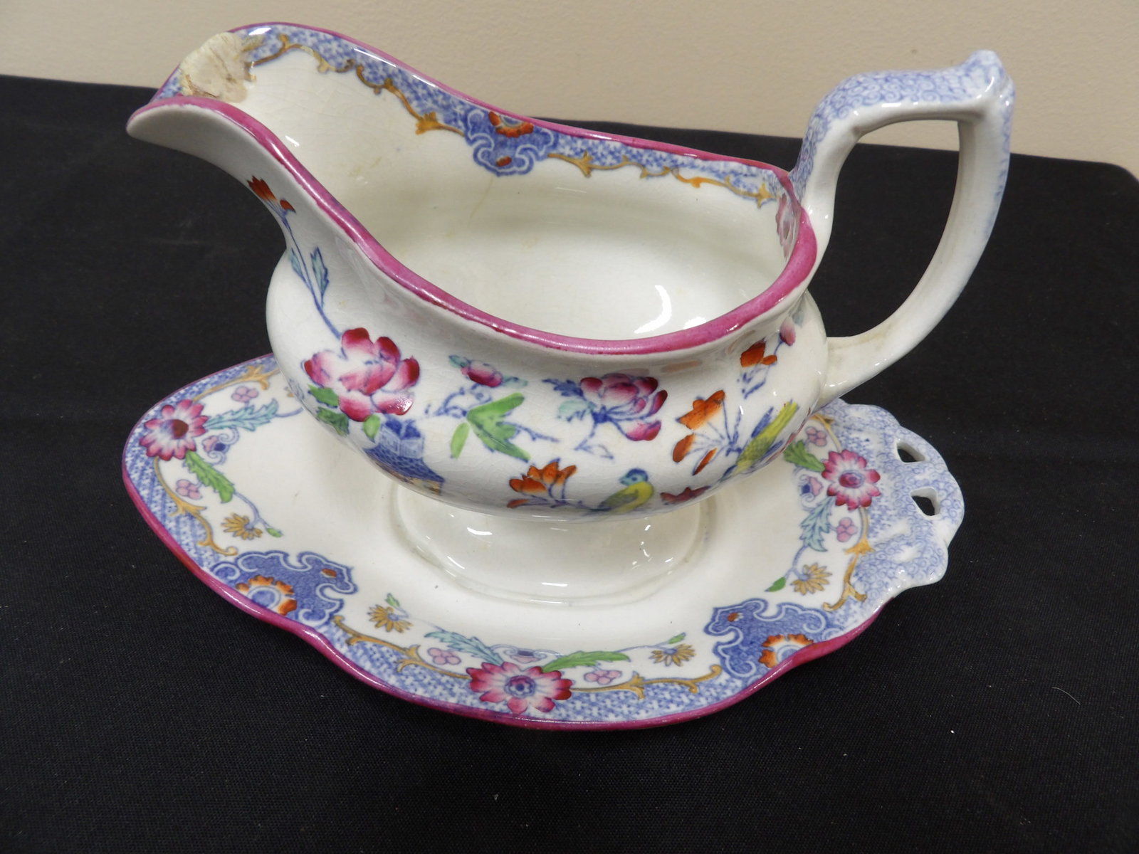 Mason's England Regency pattern porcelain gravy boat attached to underplate: 8.5 inches length. We will inhouse ship items to you very affordable and efficient. Select self-arrange shipping.