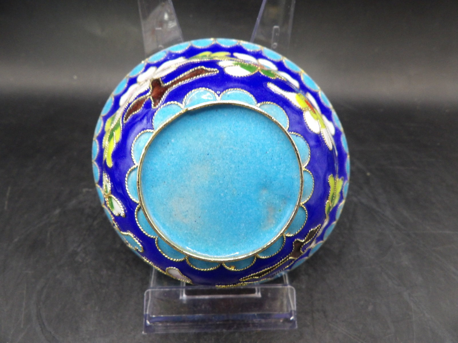 Chinese cloisonne enamel bowl: 4 inches bowl opening. We will inhouse ship items to you very affordable and efficient. Select self-arrange shipping.