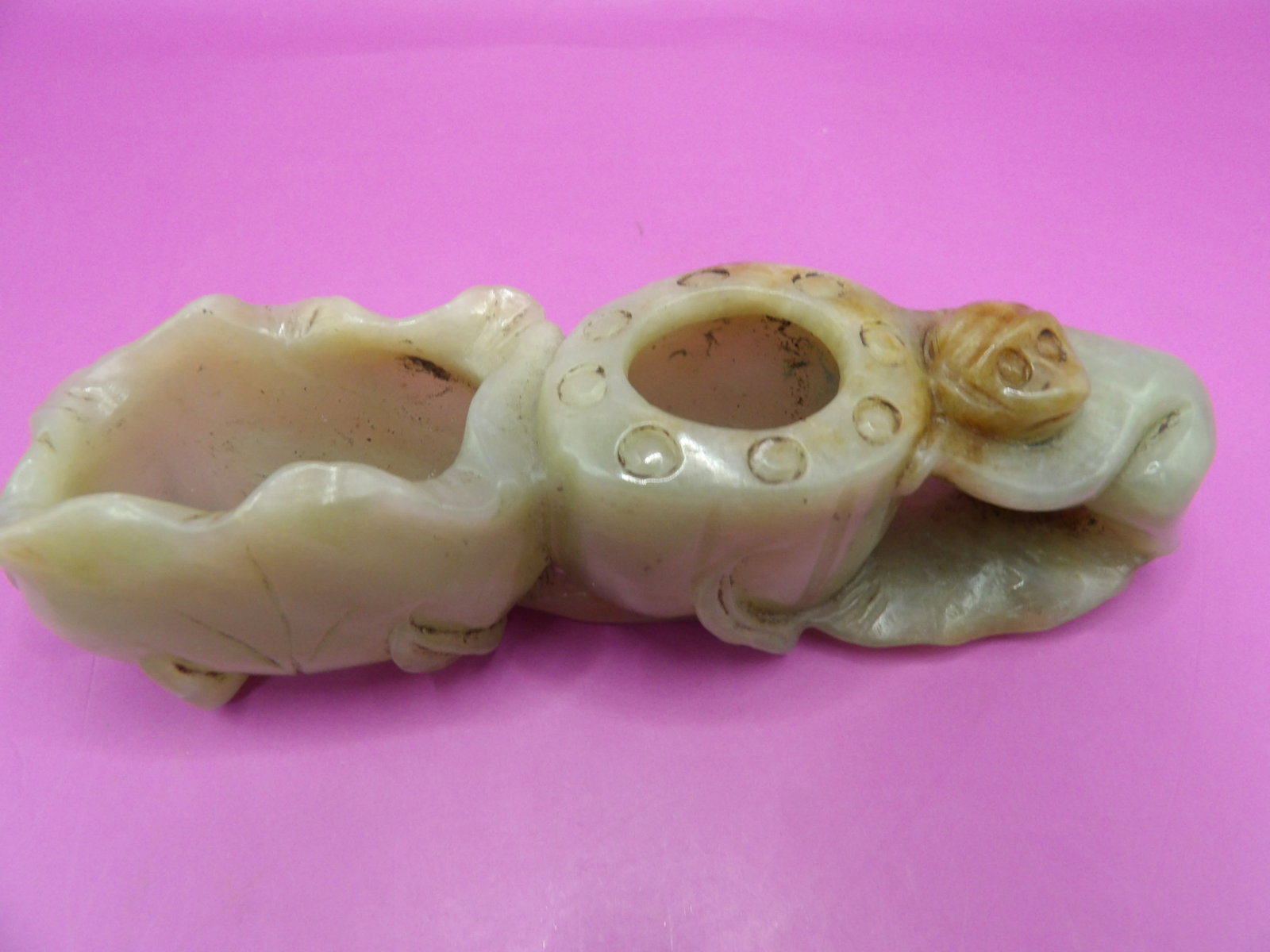 Chinese jade carved monkey and lotus double brush washer: 5.2 inches length. 160 grams. We will inhouse ship items to you very affordable and efficient. Select self-arrange shipping.