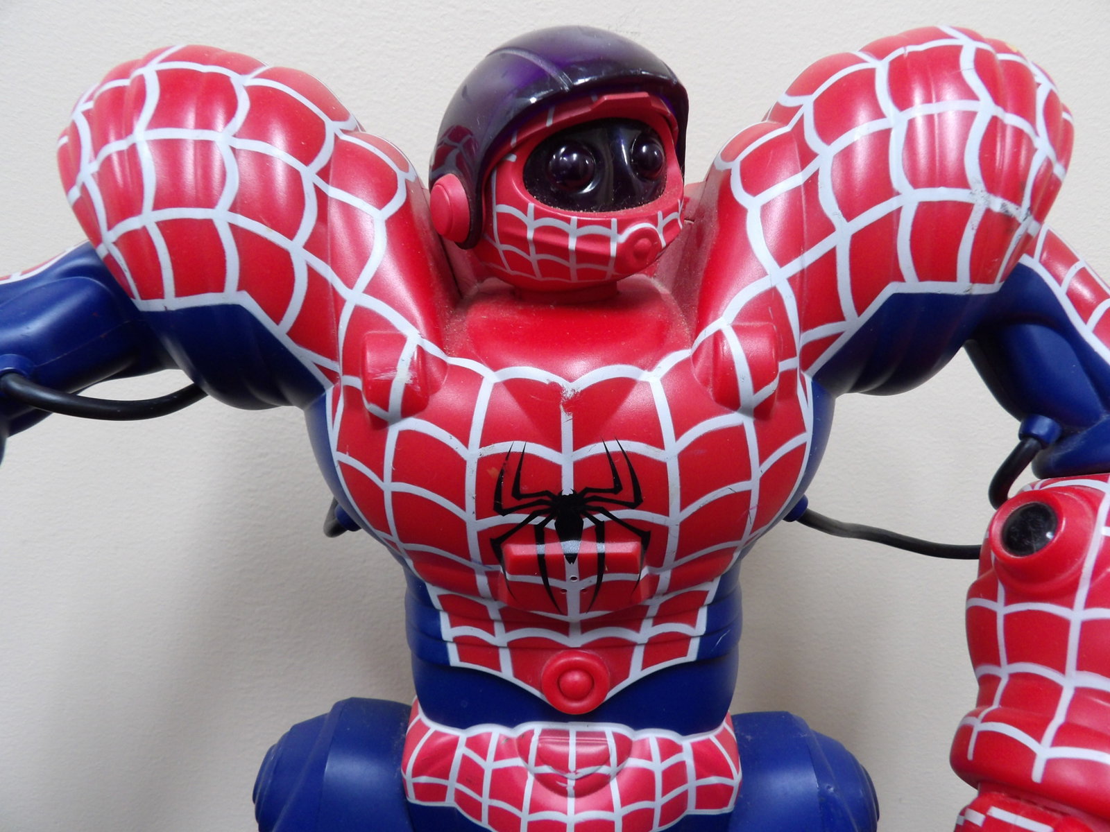 2007 Marvel Spider man large Spidersapien WowWee robot - 2