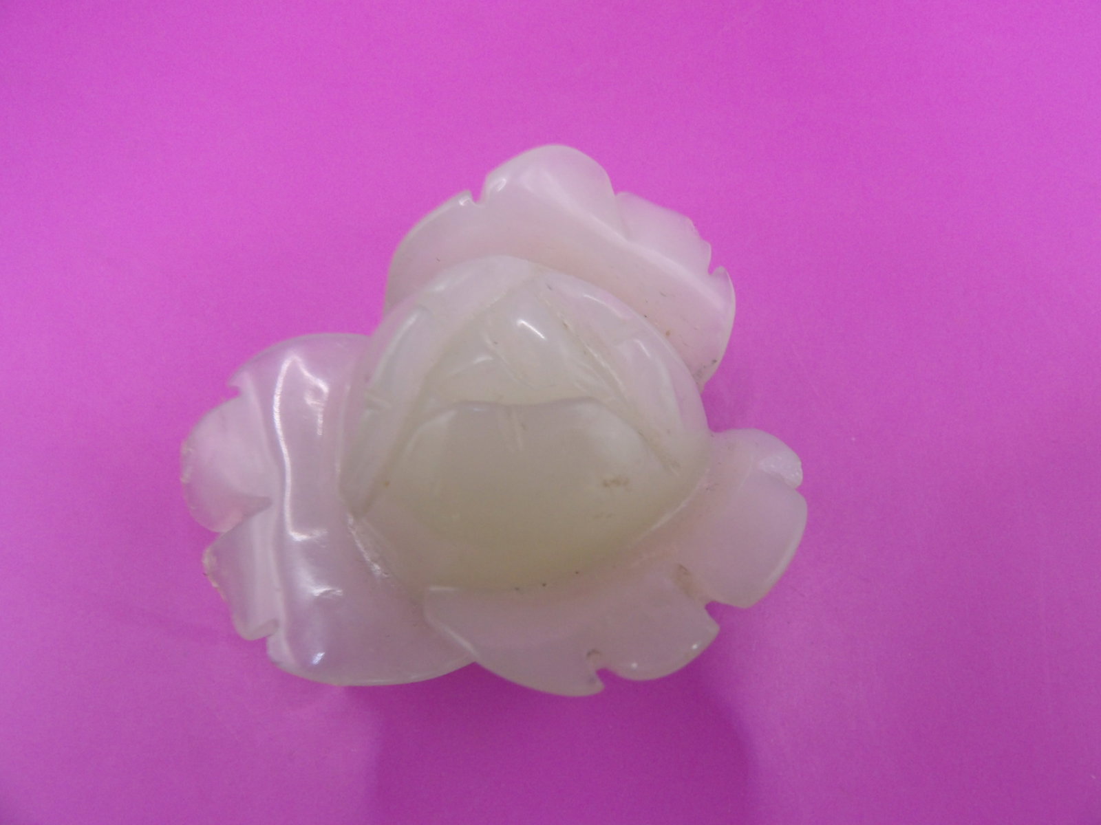 Chinese jade flower carving - 4
